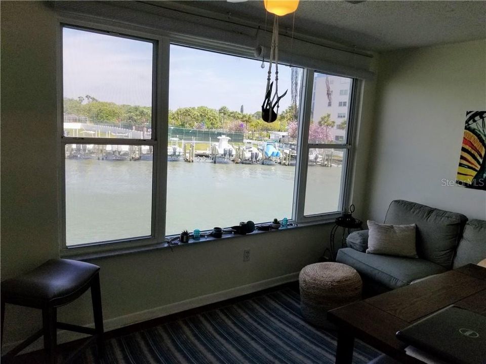 Waterfront Bonus Room - Great Extra Space for Overnight Guests