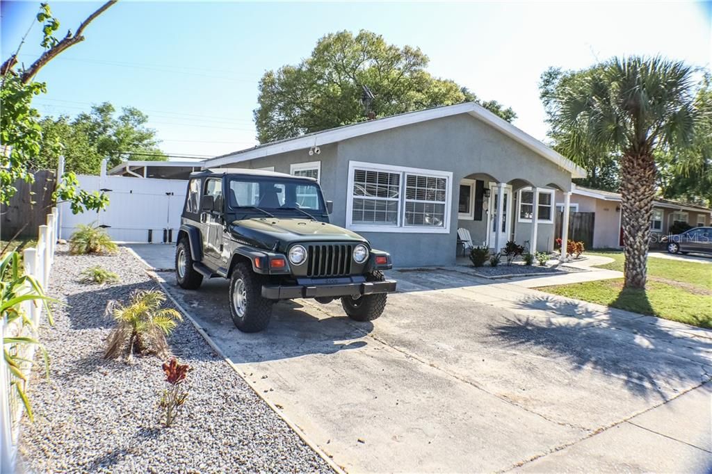 Recently Sold: $340,000 (4 beds, 2 baths, 1668 Square Feet)