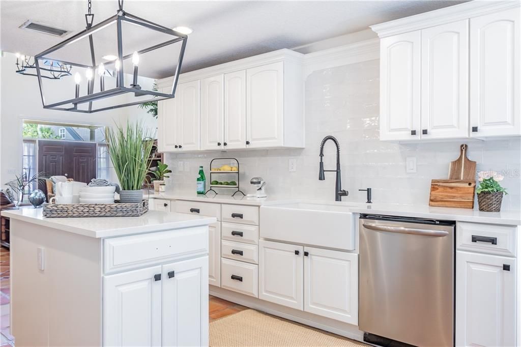 Recently Sold: $1,050,000 (3 beds, 3 baths, 3992 Square Feet)