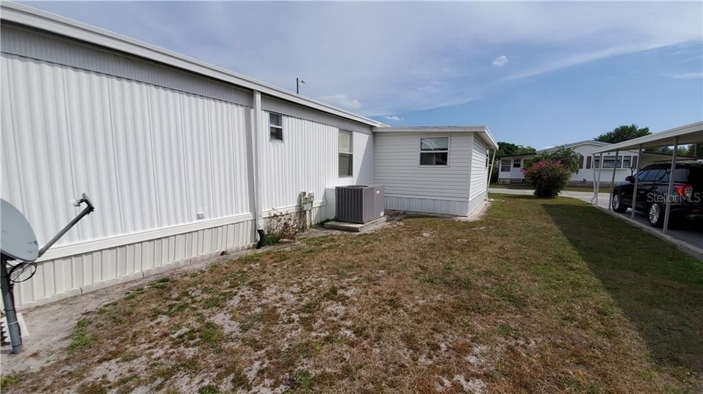 Recently Sold: $59,900 (2 beds, 2 baths, 914 Square Feet)