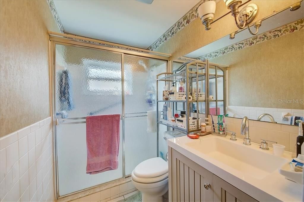 最近售出: $287,000 (2 贝兹, 2 浴室, 1664 平方英尺)