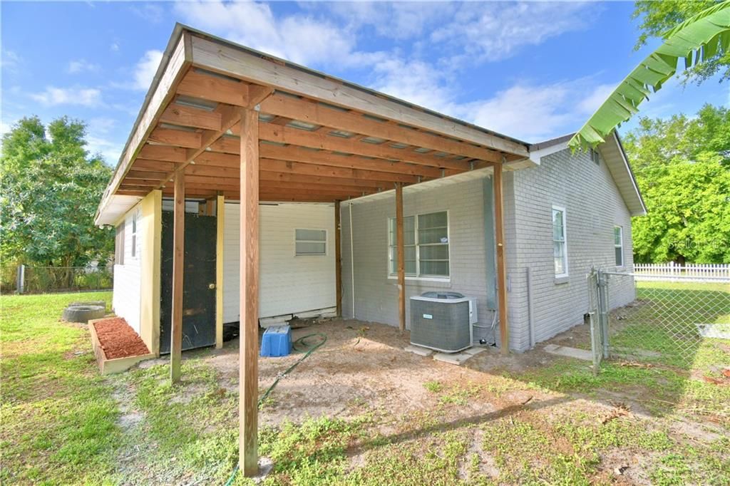 Recently Sold: $154,900 (3 beds, 2 baths, 974 Square Feet)