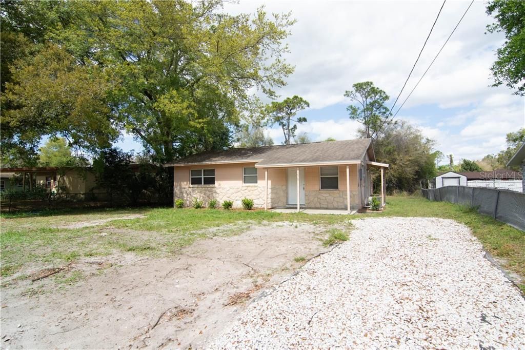 Recently Sold: $204,000 (3 beds, 1 baths, 936 Square Feet)