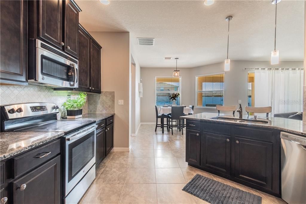 Recently Sold: $289,900 (3 beds, 2 baths, 2256 Square Feet)