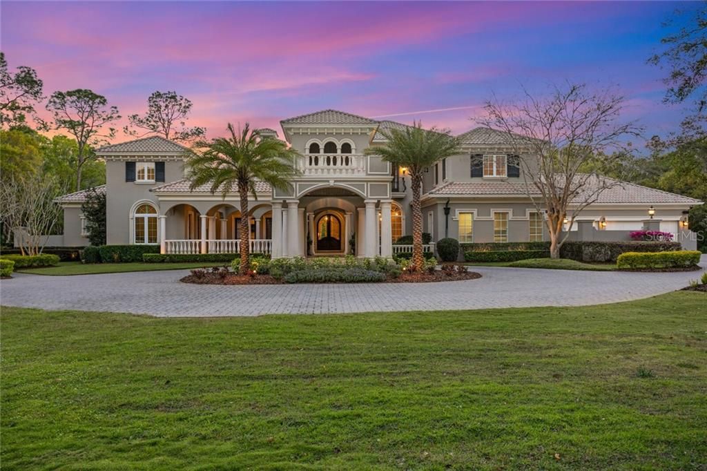 Recently Sold: $3,950,000 (6 beds, 6 baths, 10146 Square Feet)