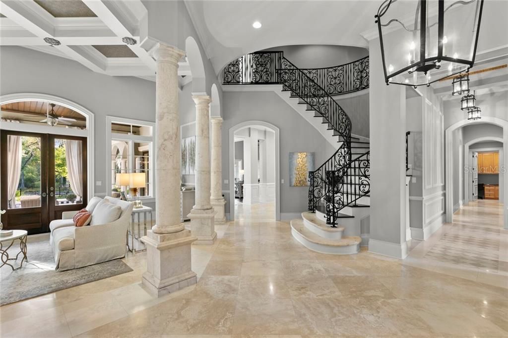 Recently Sold: $3,950,000 (6 beds, 6 baths, 10146 Square Feet)