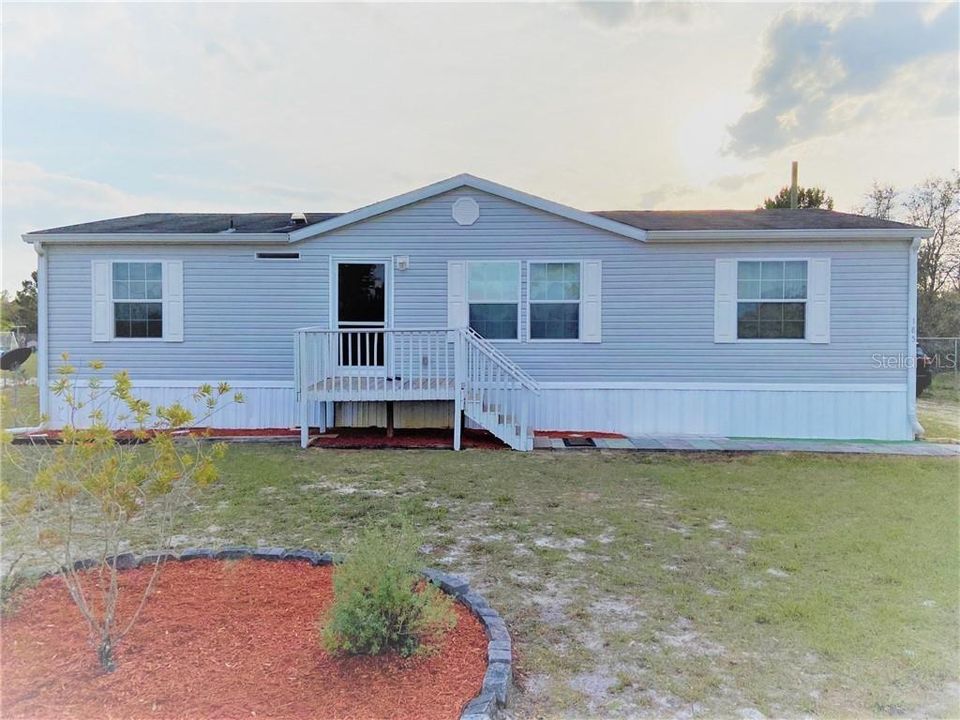 Recently Sold: $155,000 (3 beds, 2 baths, 1344 Square Feet)