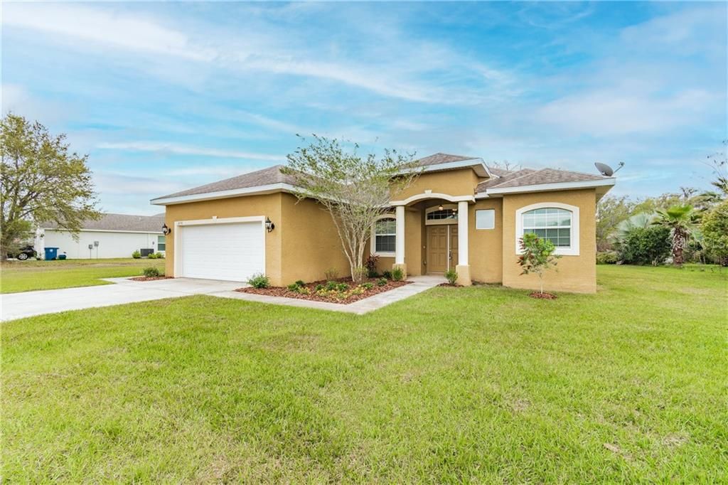 最近售出: $239,000 (3 贝兹, 2 浴室, 1905 平方英尺)