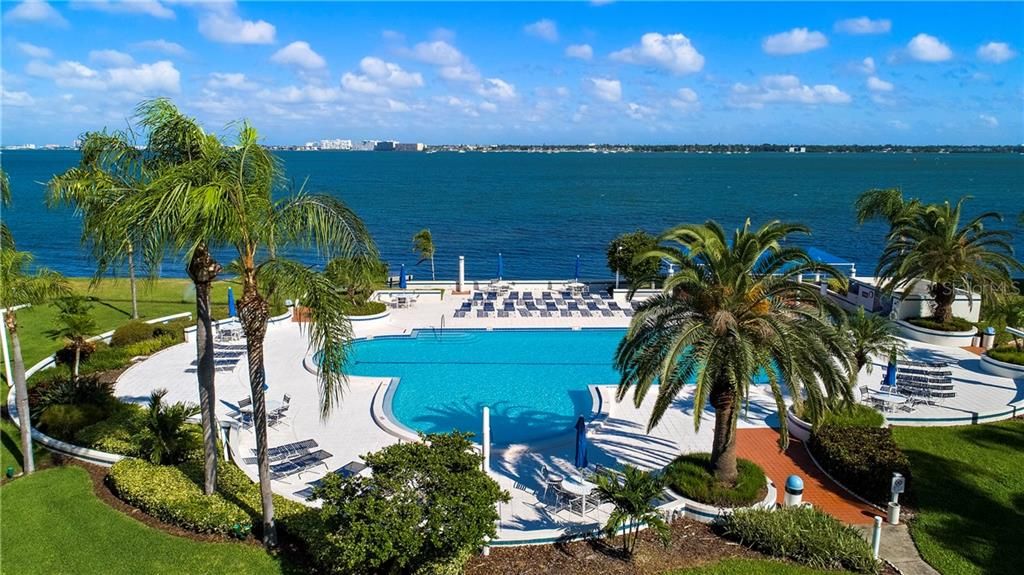 Recently Sold: $495,000 (2 beds, 2 baths, 1255 Square Feet)