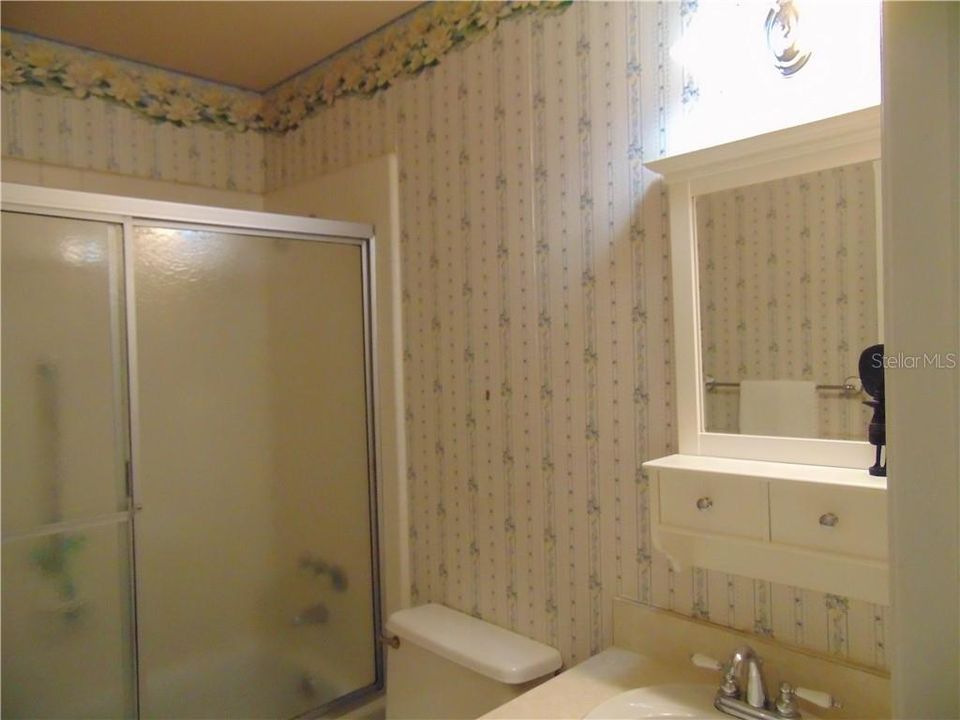 最近售出: $97,000 (2 贝兹, 2 浴室, 1120 平方英尺)