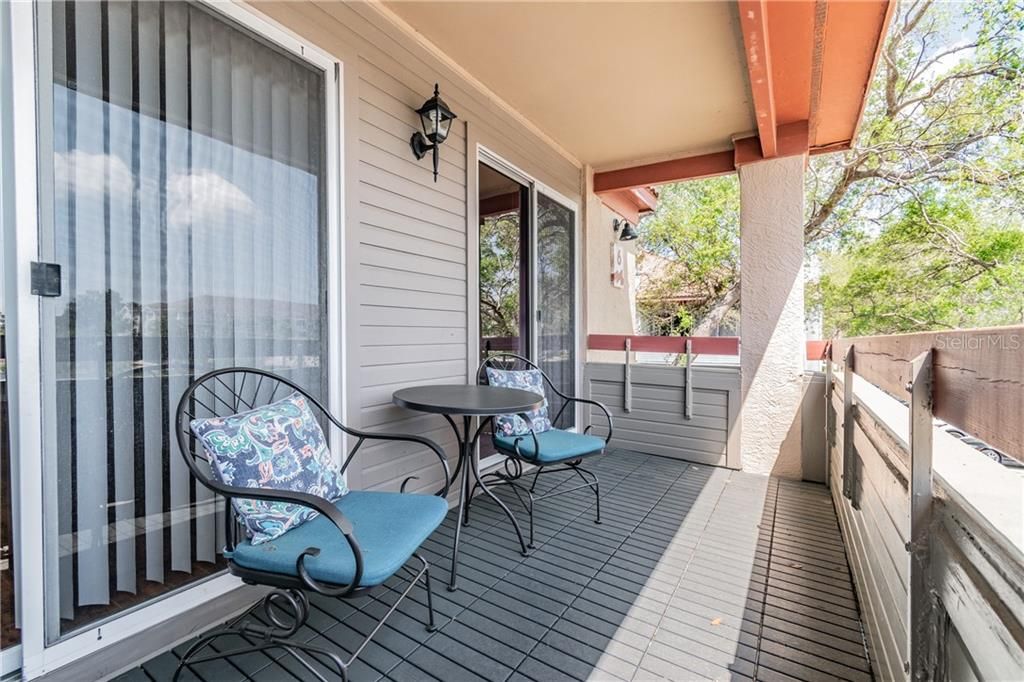 Recently Sold: $119,000 (1 beds, 1 baths, 742 Square Feet)