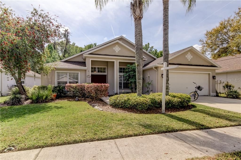 Recently Sold: $420,000 (4 beds, 2 baths, 2548 Square Feet)