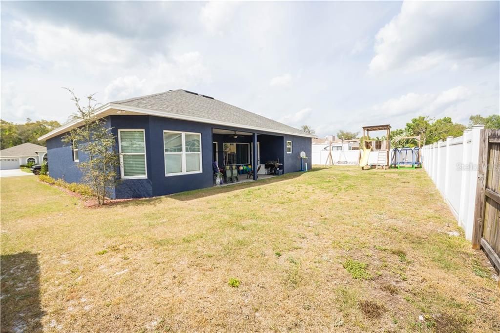 Recently Sold: $324,900 (3 beds, 2 baths, 2155 Square Feet)