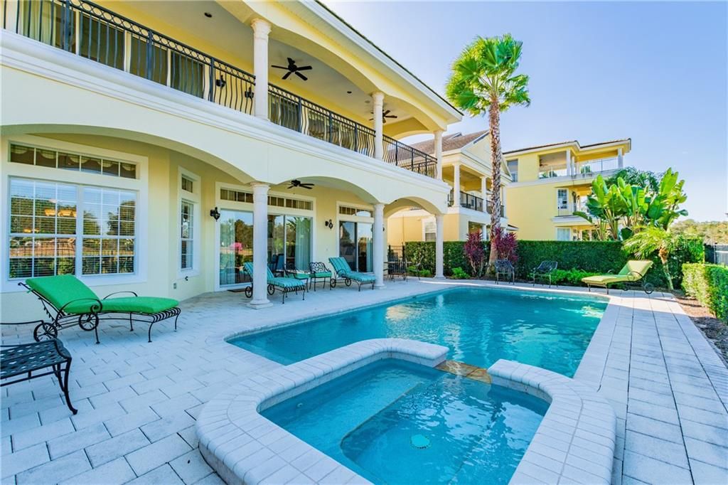 Recently Sold: $928,000 (5 beds, 5 baths, 4615 Square Feet)