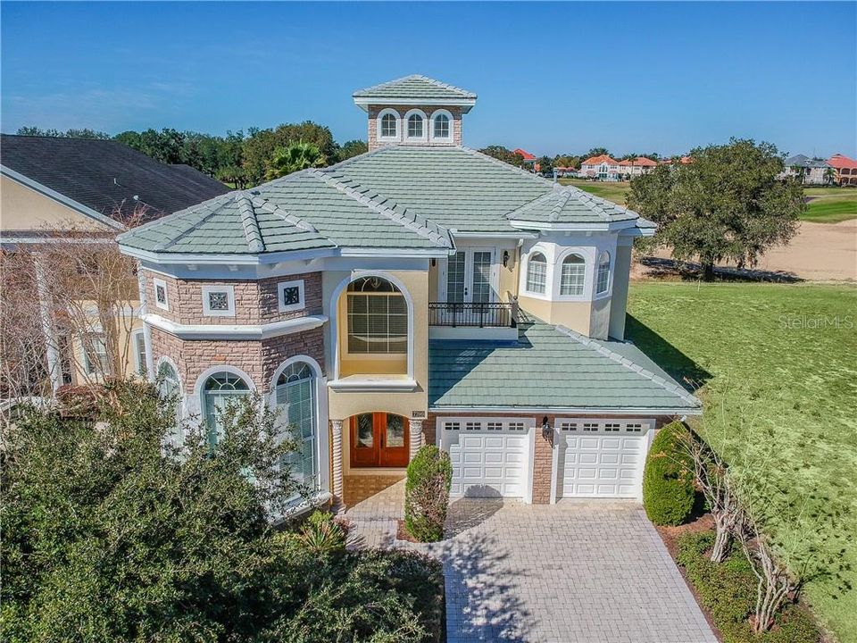 Recently Sold: $928,000 (5 beds, 5 baths, 4615 Square Feet)