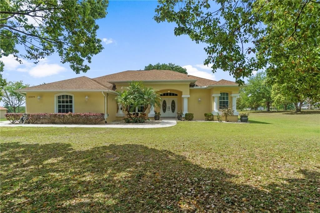 Recently Sold: $495,000 (3 beds, 2 baths, 2537 Square Feet)