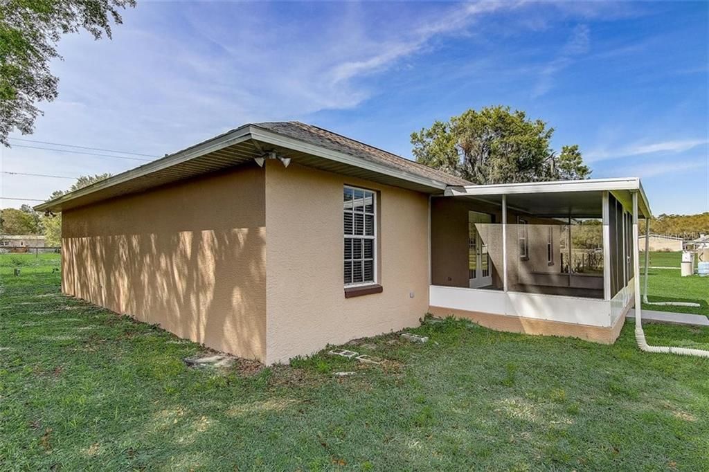 Recently Sold: $359,900 (3 beds, 2 baths, 1522 Square Feet)