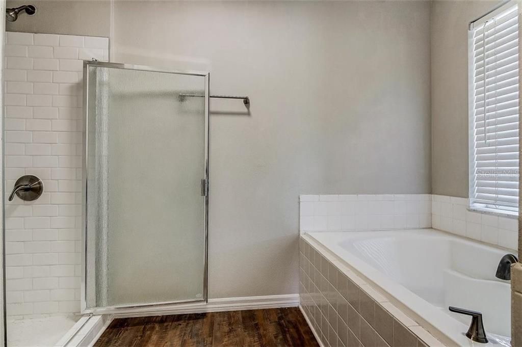 最近售出: $359,900 (3 贝兹, 2 浴室, 1522 平方英尺)
