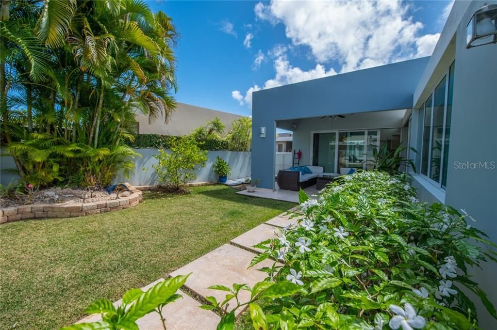 Vendido Recientemente: $615,000 (3 camas, 2 baños, 2530 Pies cuadrados)