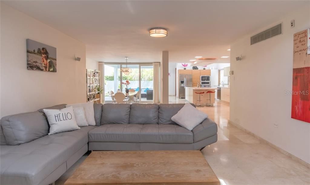 Recently Sold: $615,000 (3 beds, 2 baths, 2530 Square Feet)