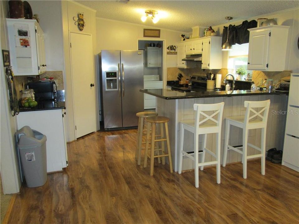 Kitchen and breakfast counter