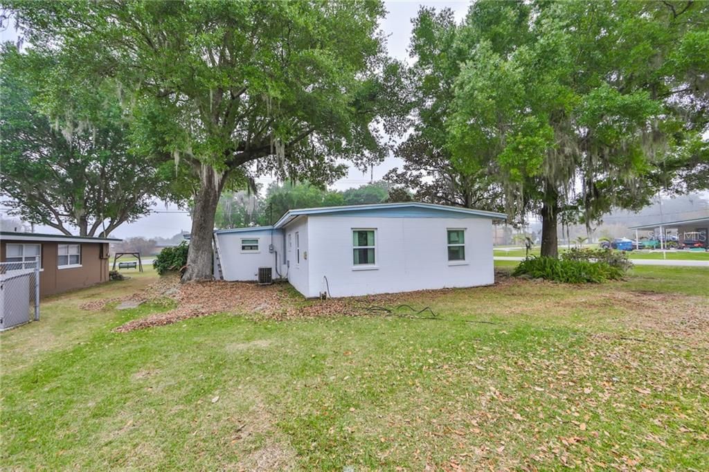 Recently Sold: $150,000 (3 beds, 1 baths, 1488 Square Feet)