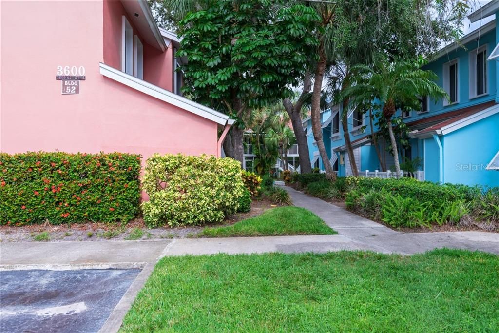 Recently Sold: $199,000 (2 beds, 2 baths, 1100 Square Feet)