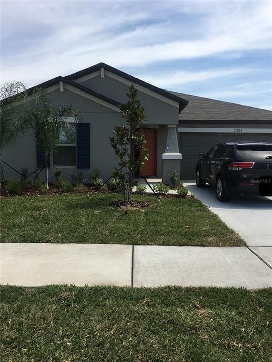 Recently Sold: $287,330 (3 beds, 2 baths, 1555 Square Feet)