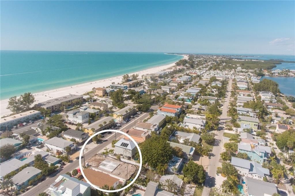 Recently Sold: $2,100,000 (7 beds, 5 baths, 3397 Square Feet)