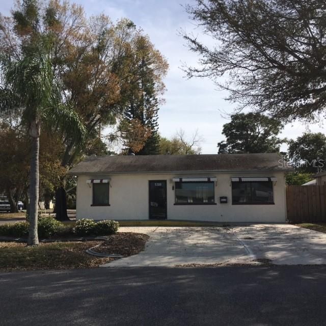 Recently Sold: $850 (0 beds, 0 baths, 784 Square Feet)