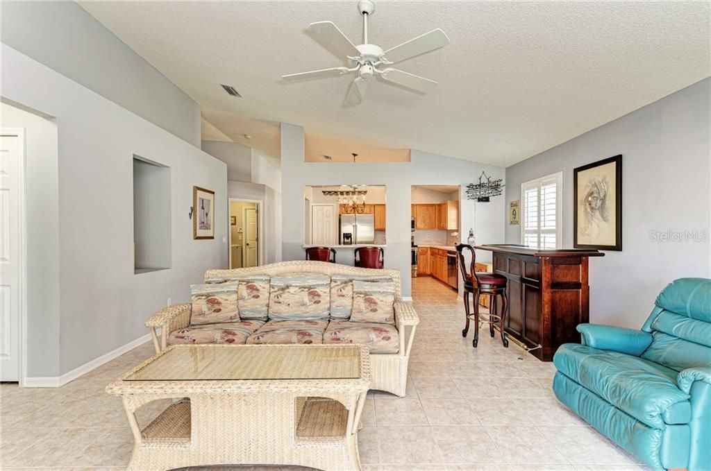 Recently Sold: $300,000 (3 beds, 2 baths, 1856 Square Feet)