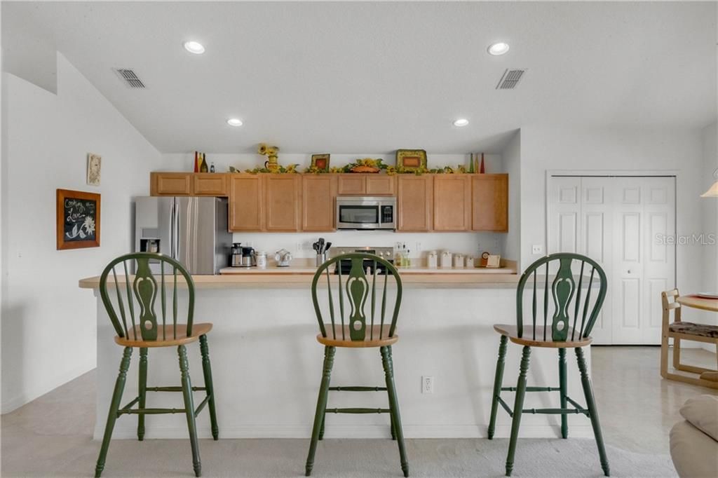 Recently Sold: $240,000 (3 beds, 2 baths, 1768 Square Feet)