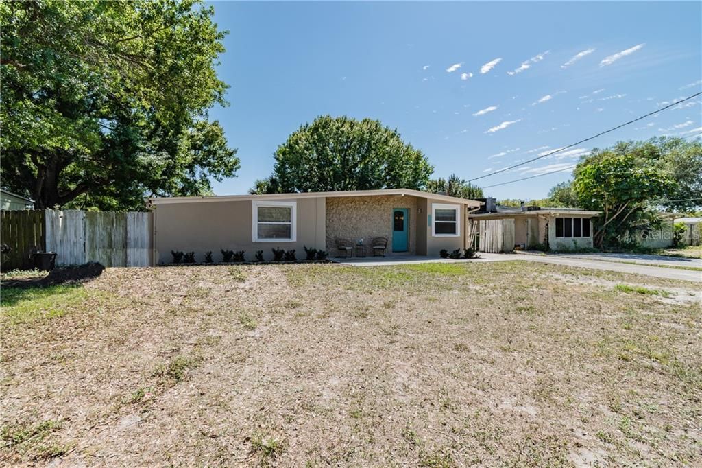 Recently Sold: $270,000 (3 beds, 1 baths, 1181 Square Feet)