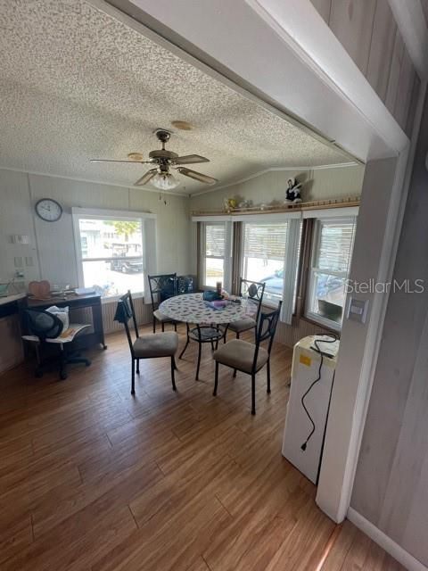 Recently Sold: $65,000 (1 beds, 1 baths, 700 Square Feet)