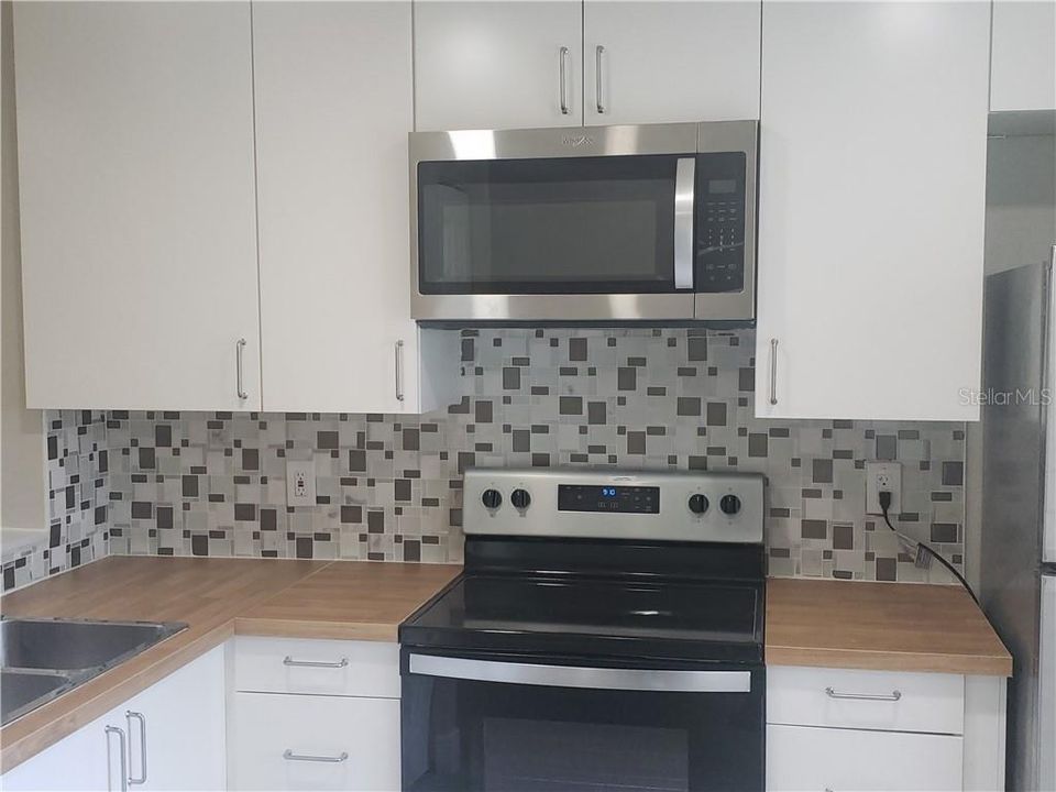 Recently Sold: $120,000 (2 beds, 1 baths, 805 Square Feet)
