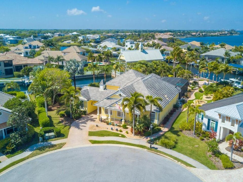 Recently Sold: $1,800,000 (4 beds, 3 baths, 3476 Square Feet)