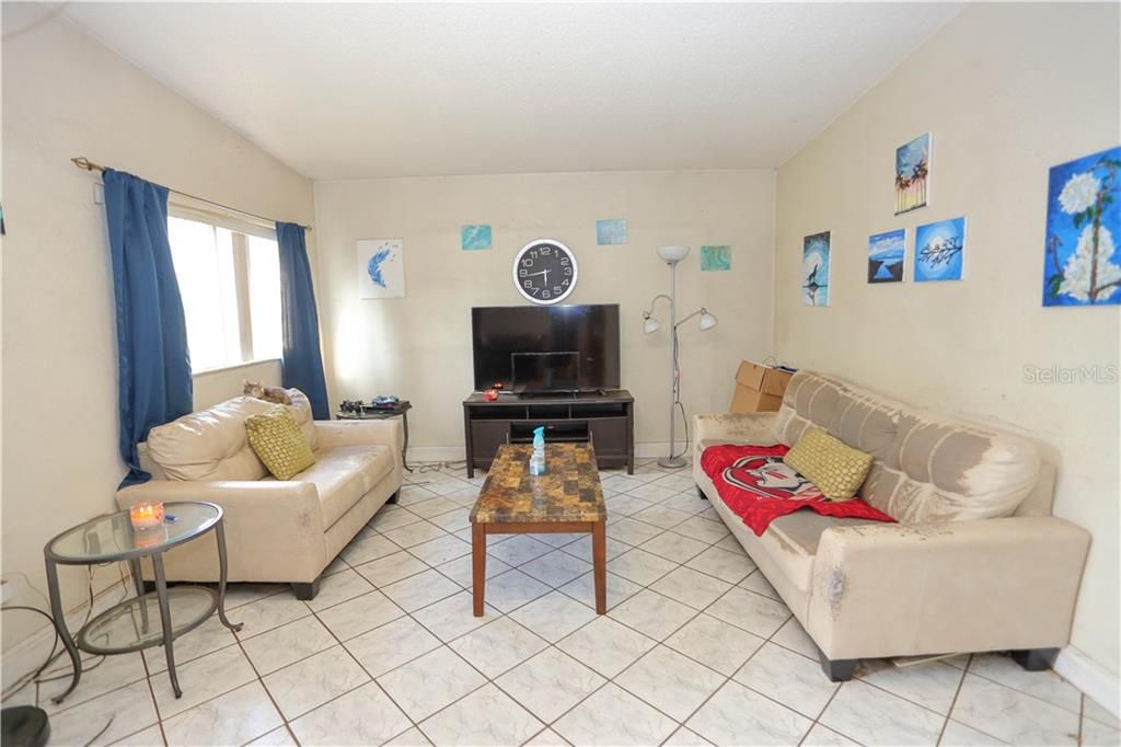 Recently Sold: $149,900 (4 beds, 1 baths, 1489 Square Feet)
