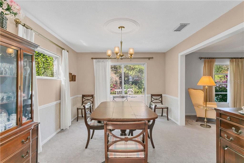 Recently Sold: $419,000 (3 beds, 2 baths, 1798 Square Feet)