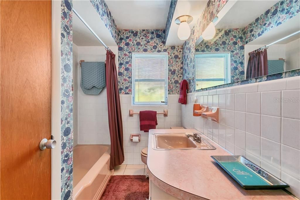 最近售出: $419,000 (3 贝兹, 2 浴室, 1798 平方英尺)