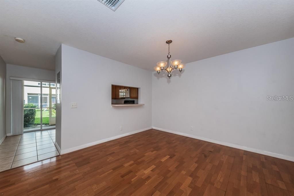 Recently Sold: $226,000 (2 beds, 2 baths, 1538 Square Feet)