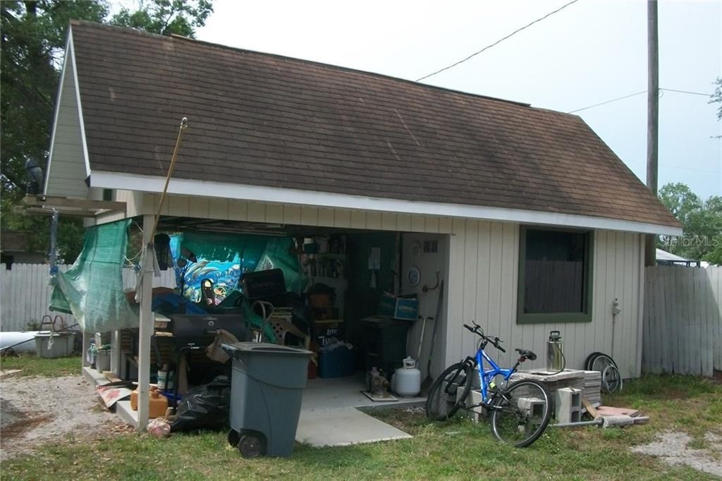 Large Shed in Back Yard with Power