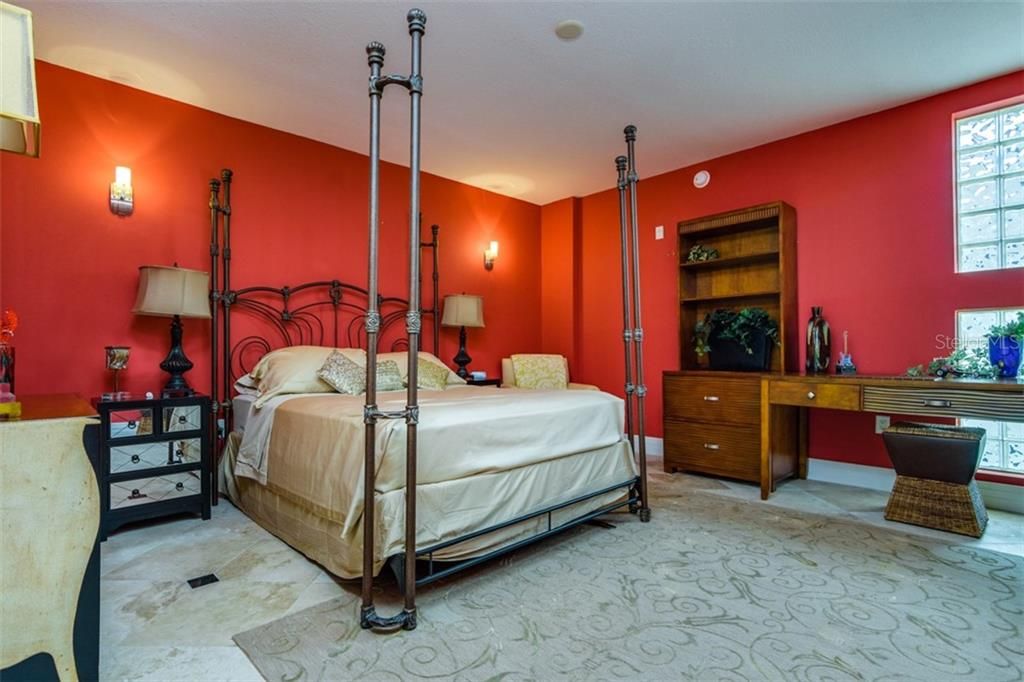 Недавно арендовано: $8,000 (4 спален, 4 ванн, 4656 Квадратных фут)
