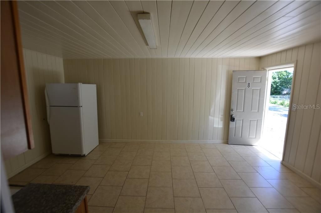 Recently Rented: $600 (1 beds, 1 baths, 239 Square Feet)