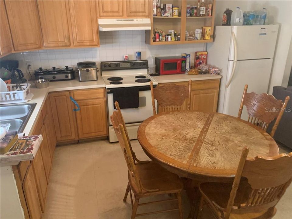Recently Sold: $89,900 (2 beds, 1 baths, 864 Square Feet)
