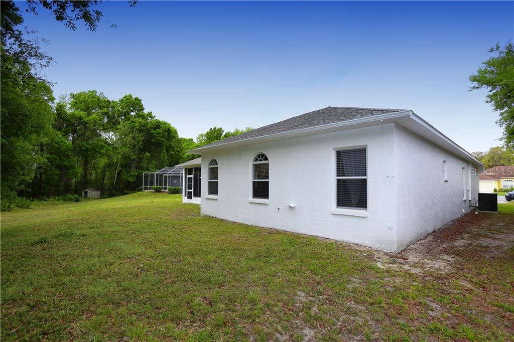 Recently Sold: $350,000 (3 beds, 2 baths, 2063 Square Feet)