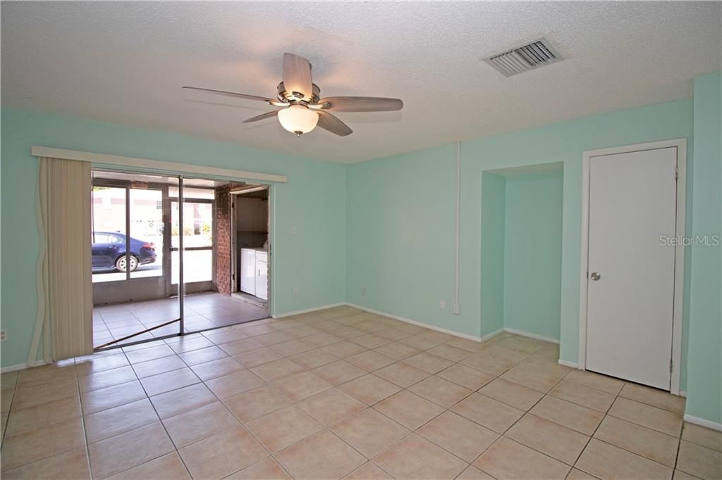 Recently Sold: $125,000 (2 beds, 1 baths, 1040 Square Feet)