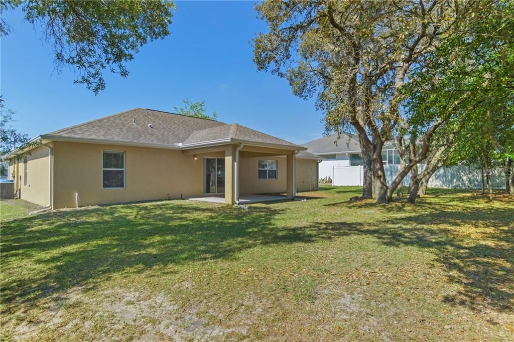 Recently Sold: $260,000 (3 beds, 2 baths, 1955 Square Feet)