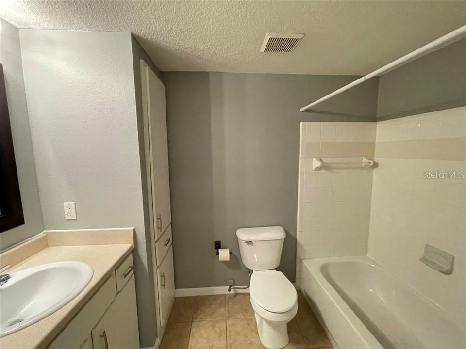最近租的: $1,250 (1 贝兹, 1 浴室, 672 平方英尺)