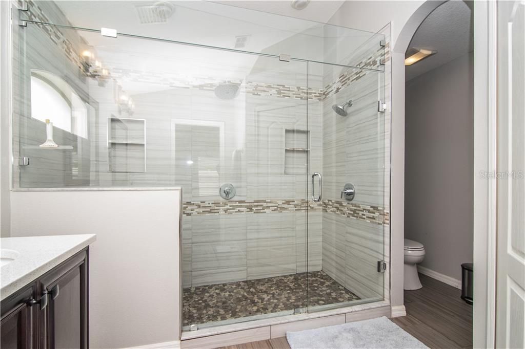 最近售出: $373,000 (3 贝兹, 2 浴室, 1758 平方英尺)