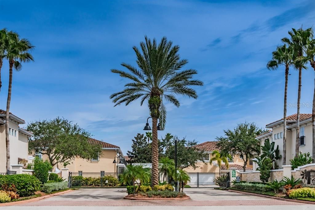 Recently Sold: $349,500 (3 beds, 2 baths, 2085 Square Feet)